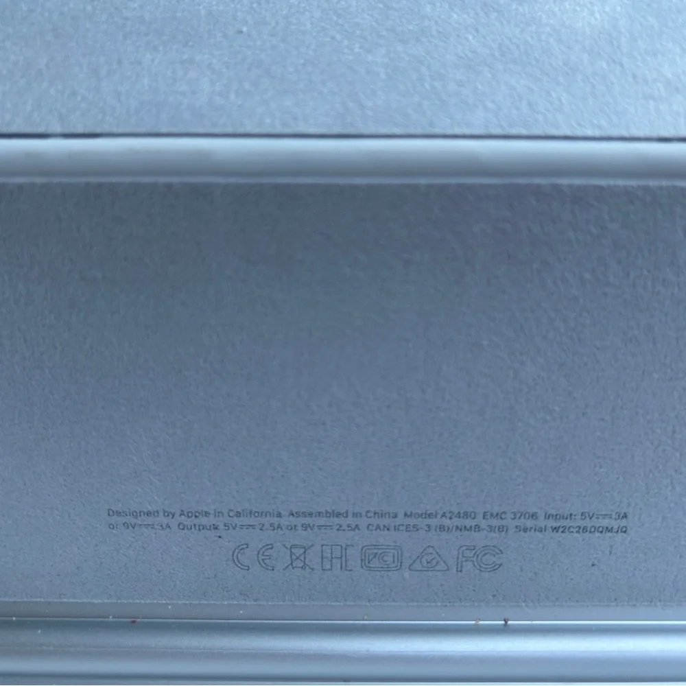 Apple Magic Keyboard A2480 - Picture 3 of 14